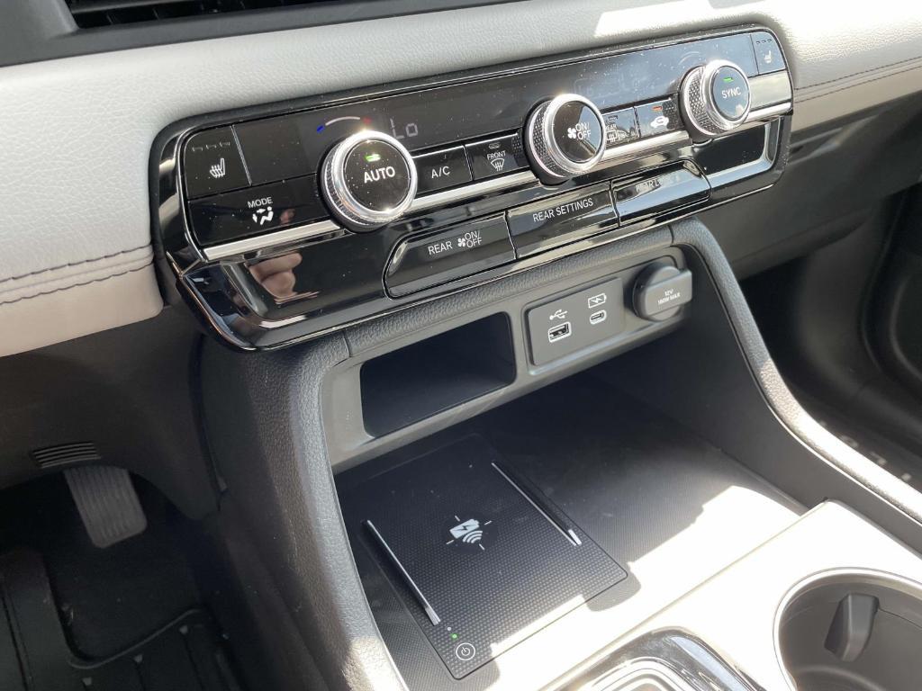 new 2025 Honda Pilot car