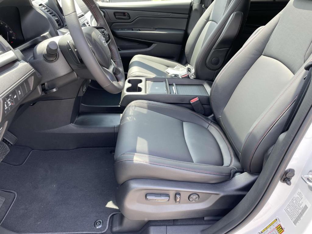 new 2025 Honda Odyssey car
