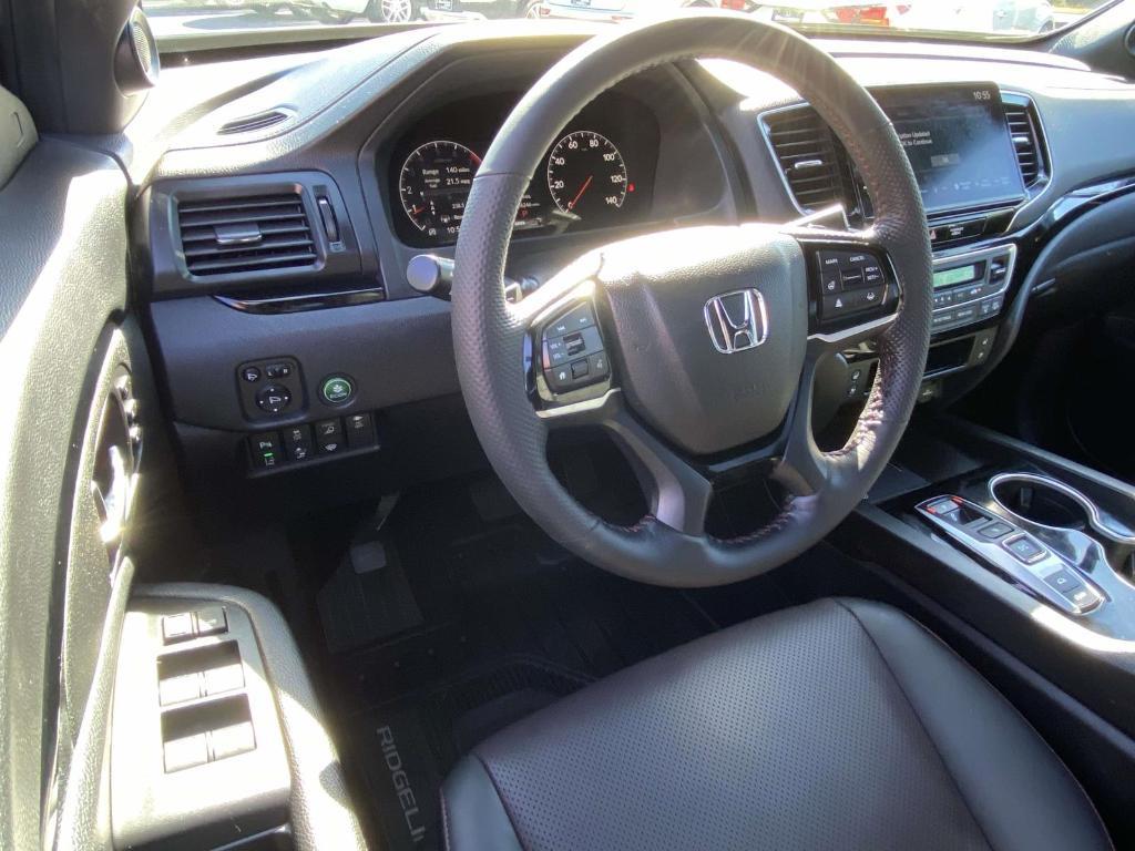 used 2025 Honda Ridgeline car, priced at $41,000