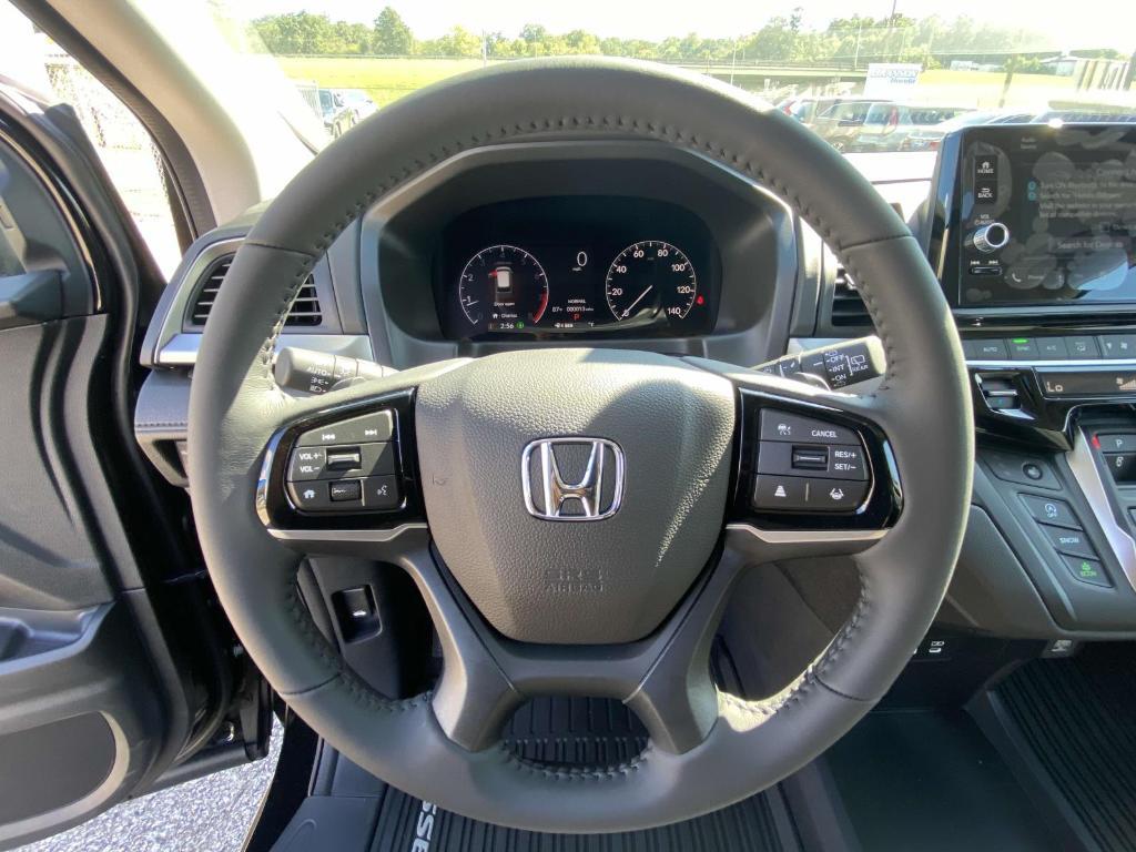 new 2026 Honda Odyssey car, priced at $42,683