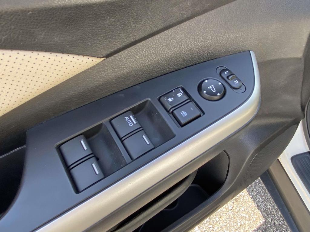used 2015 Honda CR-V car, priced at $10,000
