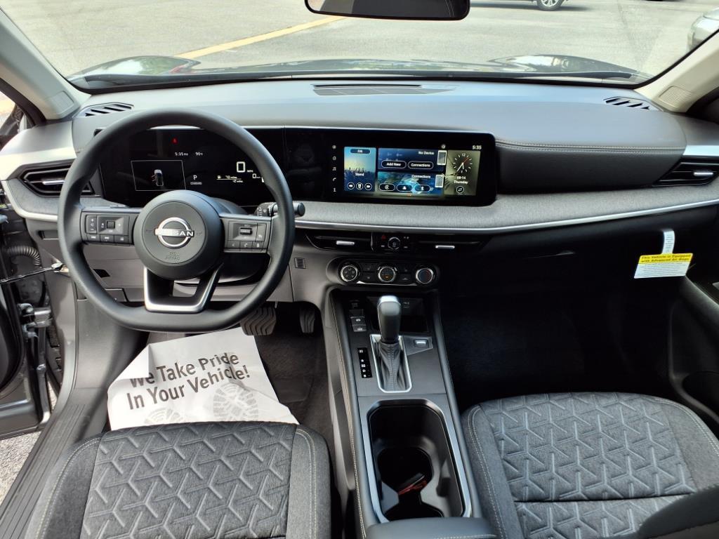 new 2025 Nissan Kicks car, priced at $26,067
