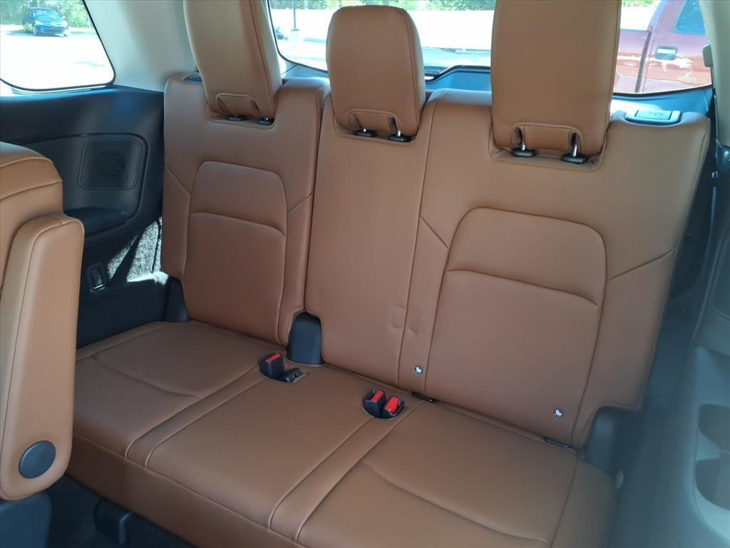 new 2025 Nissan Pathfinder car, priced at $44,867