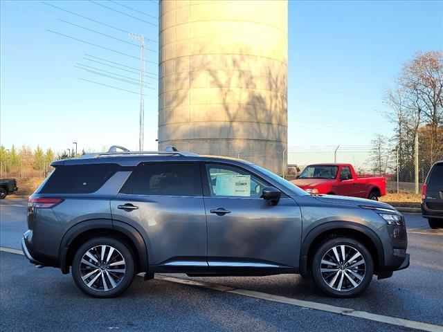 new 2025 Nissan Pathfinder car, priced at $48,725