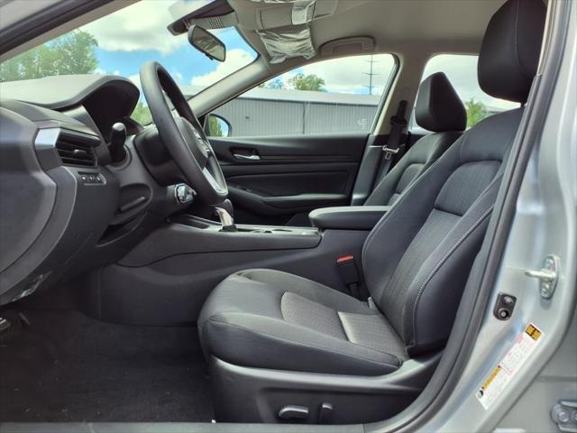 new 2025 Nissan Altima car