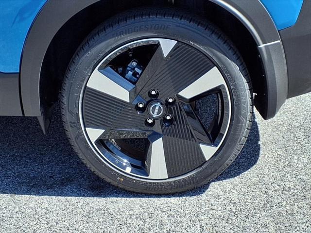 new 2025 Nissan Kicks car, priced at $30,455