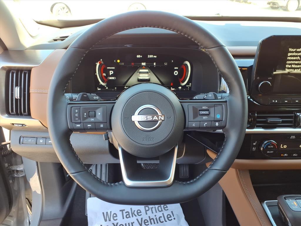 new 2025 Nissan Pathfinder car, priced at $45,332