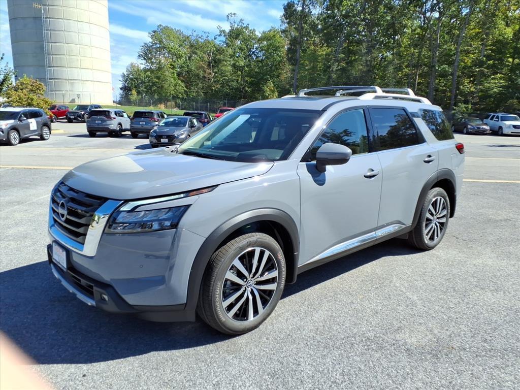 new 2025 Nissan Pathfinder car, priced at $45,332