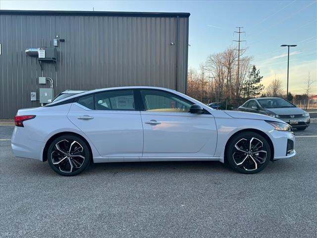 new 2024 Nissan Altima car, priced at $30,192