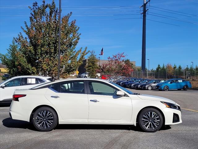 new 2025 Nissan Altima car, priced at $27,200