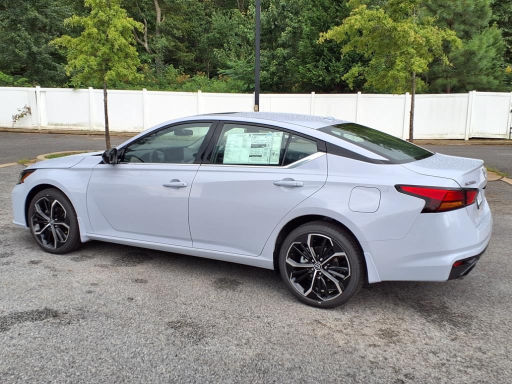 new 2025 Nissan Altima car, priced at $32,689