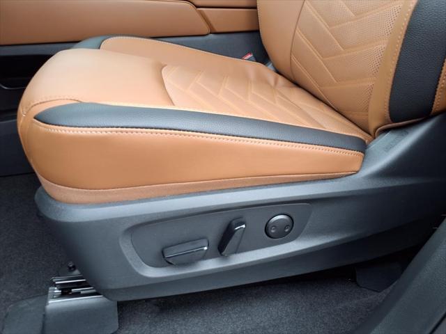 new 2025 Nissan Pathfinder car, priced at $48,941