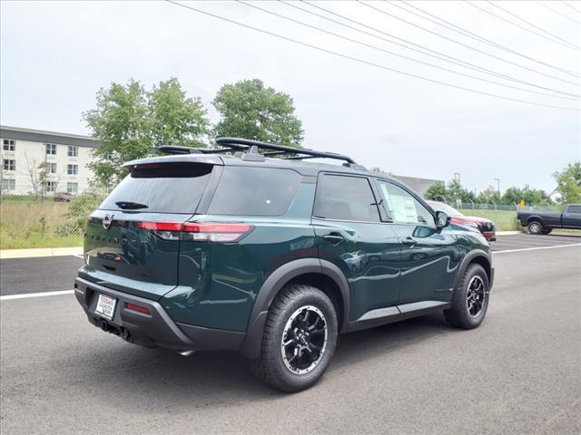 new 2024 Nissan Pathfinder car, priced at $39,725