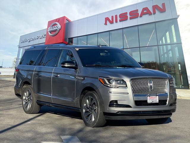 used 2022 Lincoln Navigator car, priced at $51,595