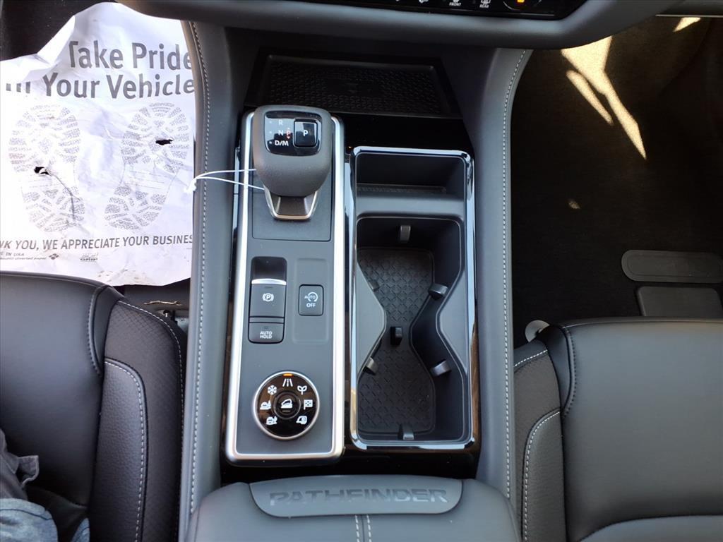 new 2025 Nissan Pathfinder car, priced at $40,553