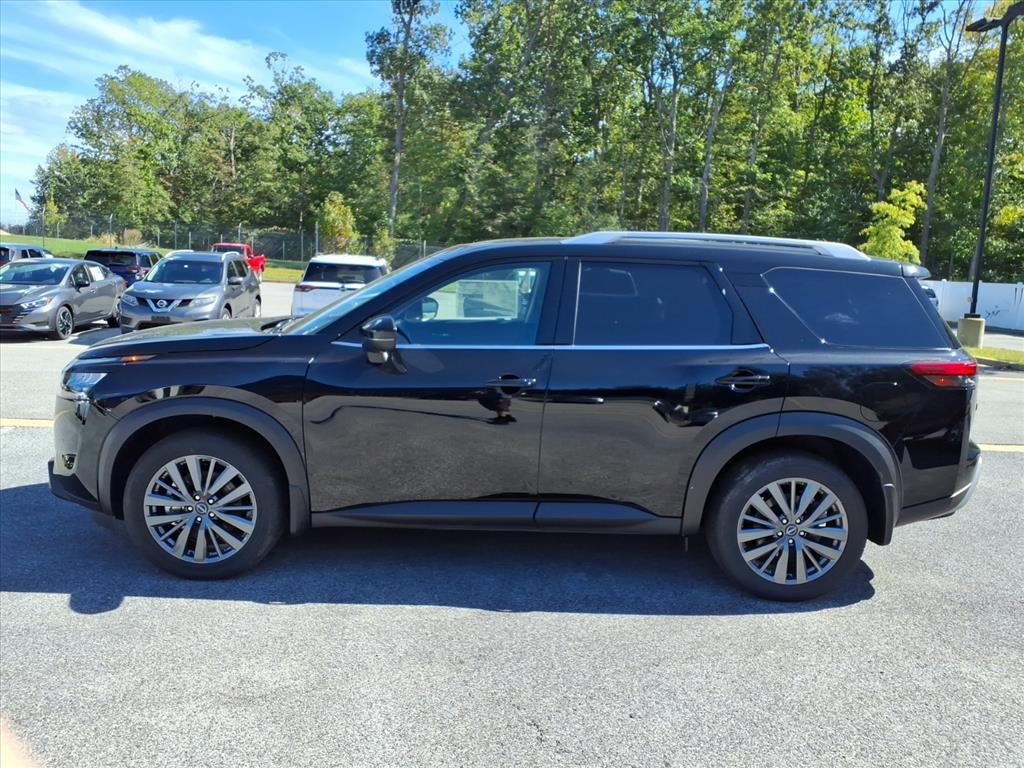 new 2025 Nissan Pathfinder car, priced at $40,553