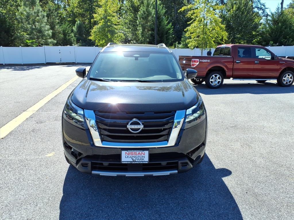 new 2025 Nissan Pathfinder car, priced at $40,553