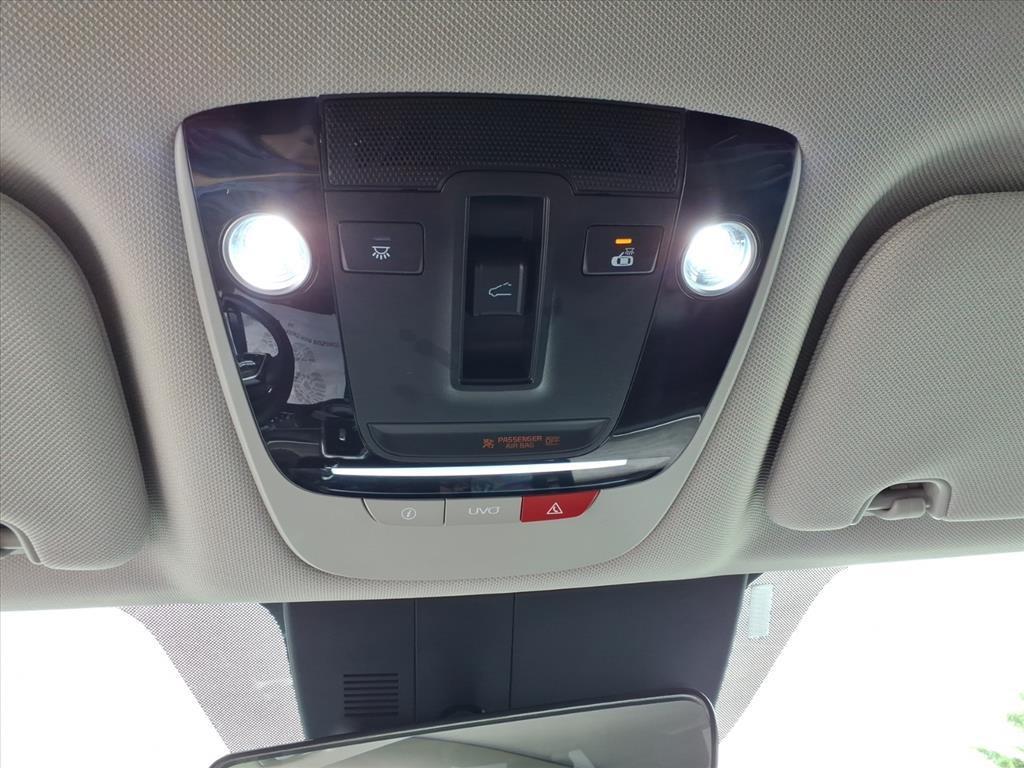 used 2022 Kia Sorento car, priced at $26,143