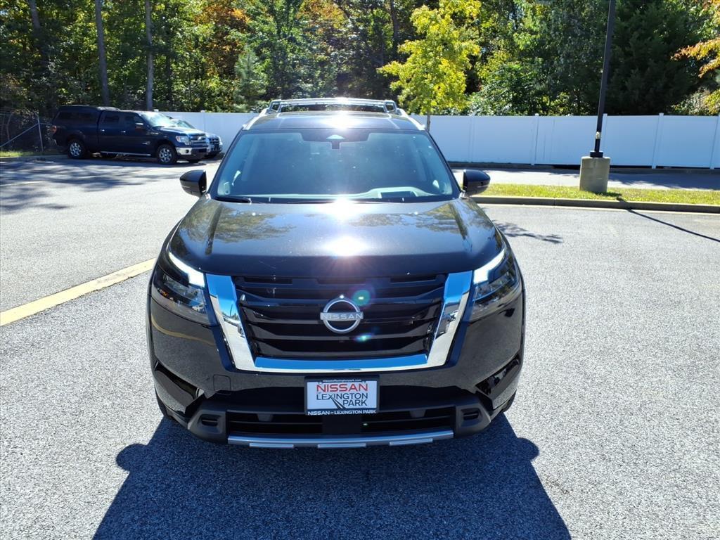 new 2025 Nissan Pathfinder car, priced at $44,622