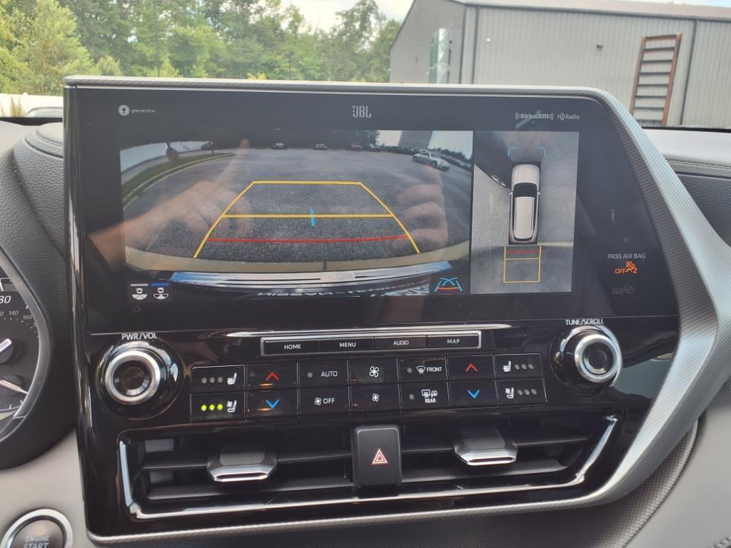 used 2020 Toyota Highlander car, priced at $34,688