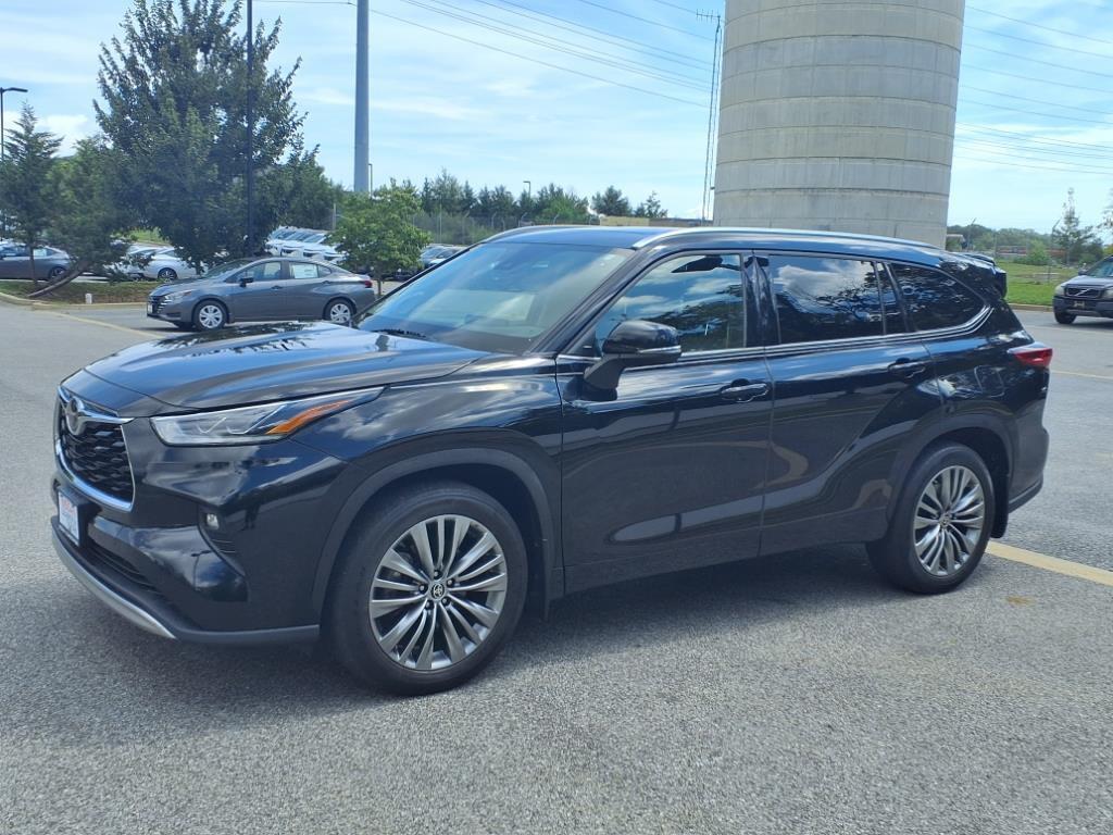 used 2020 Toyota Highlander car, priced at $34,688