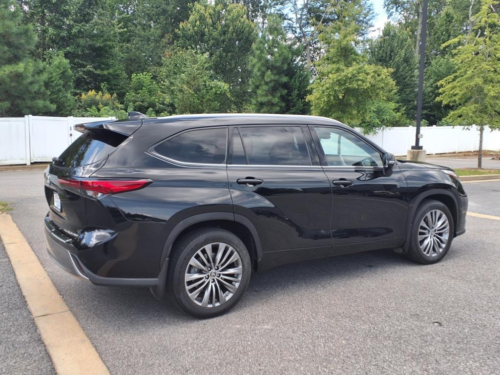 used 2020 Toyota Highlander car, priced at $34,688