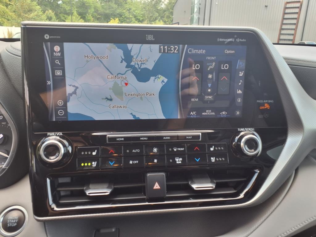 used 2020 Toyota Highlander car, priced at $34,688