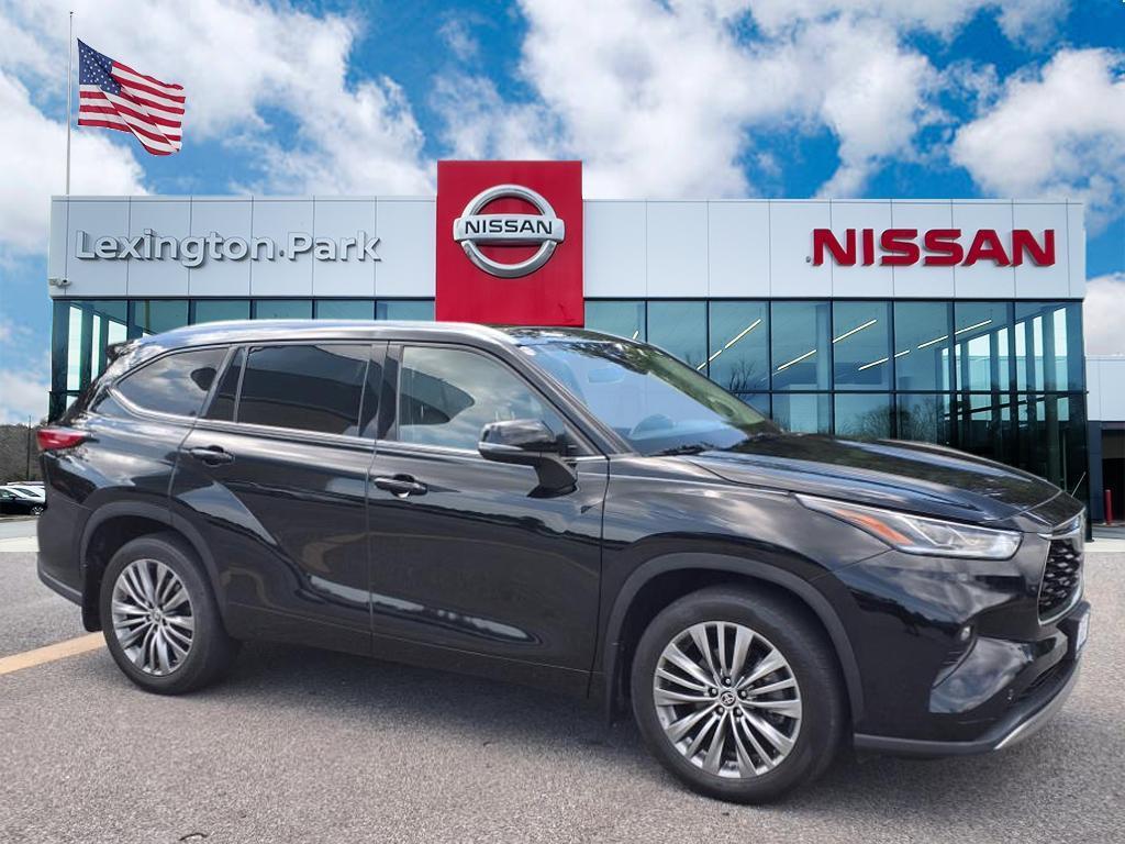 used 2020 Toyota Highlander car, priced at $34,688