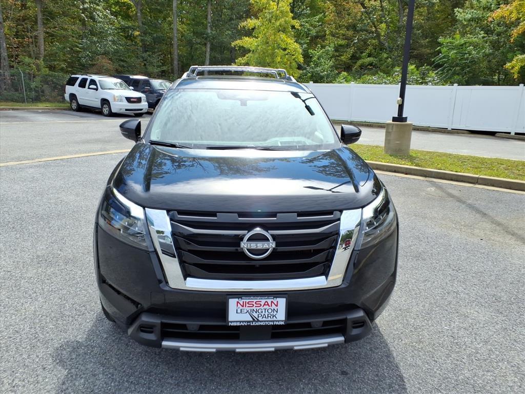 new 2025 Nissan Pathfinder car, priced at $44,622