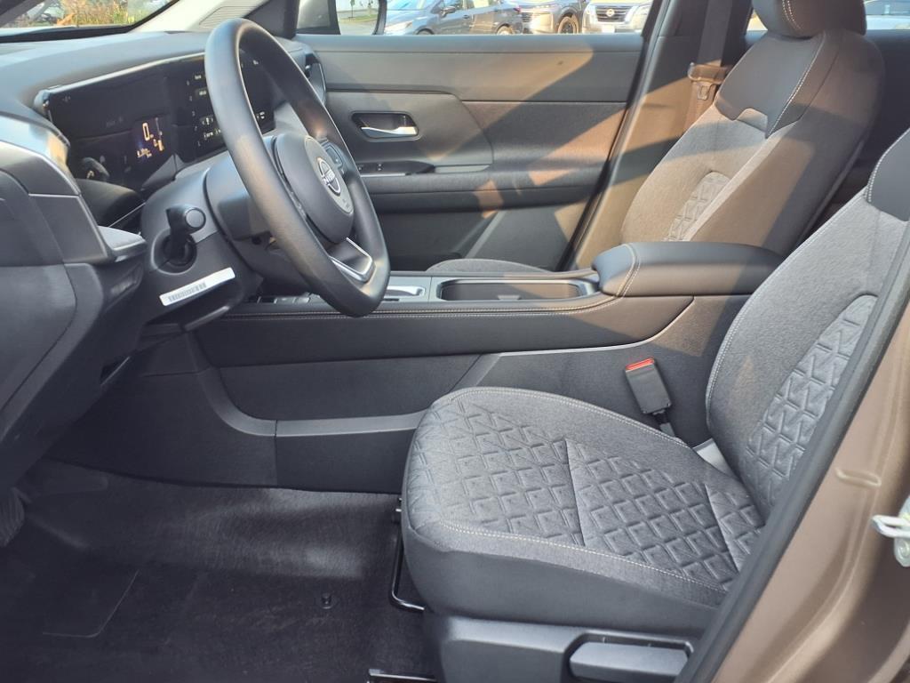 new 2025 Nissan Kicks car, priced at $25,812