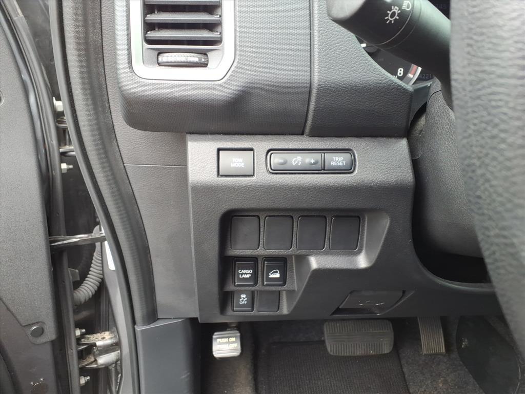 used 2022 Nissan Frontier car, priced at $25,999