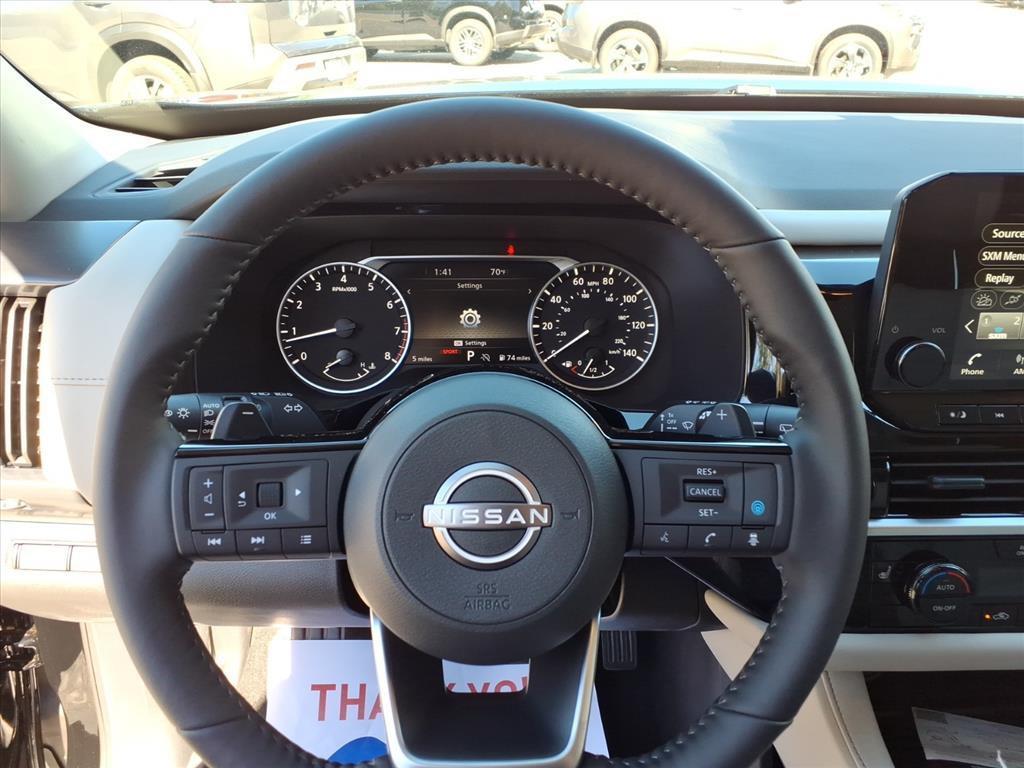 new 2025 Nissan Pathfinder car, priced at $38,435