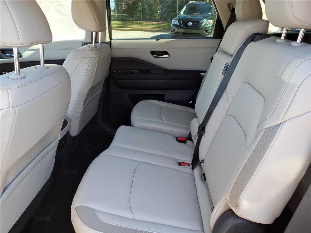 new 2025 Nissan Pathfinder car, priced at $38,435