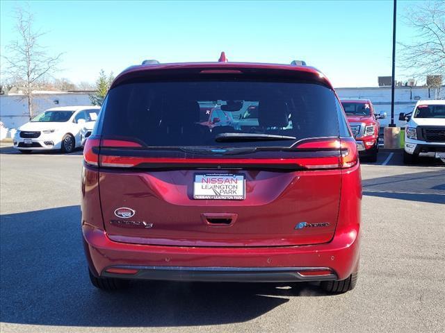 used 2021 Chrysler Pacifica Hybrid car, priced at $23,995