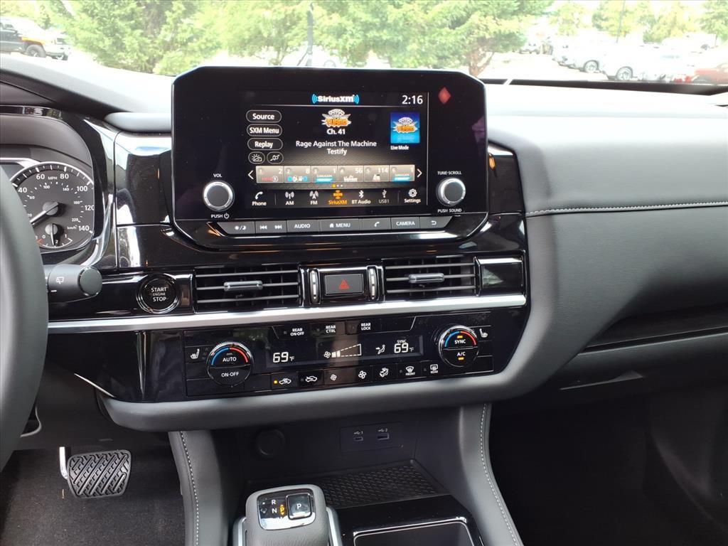 new 2025 Nissan Pathfinder car, priced at $35,864