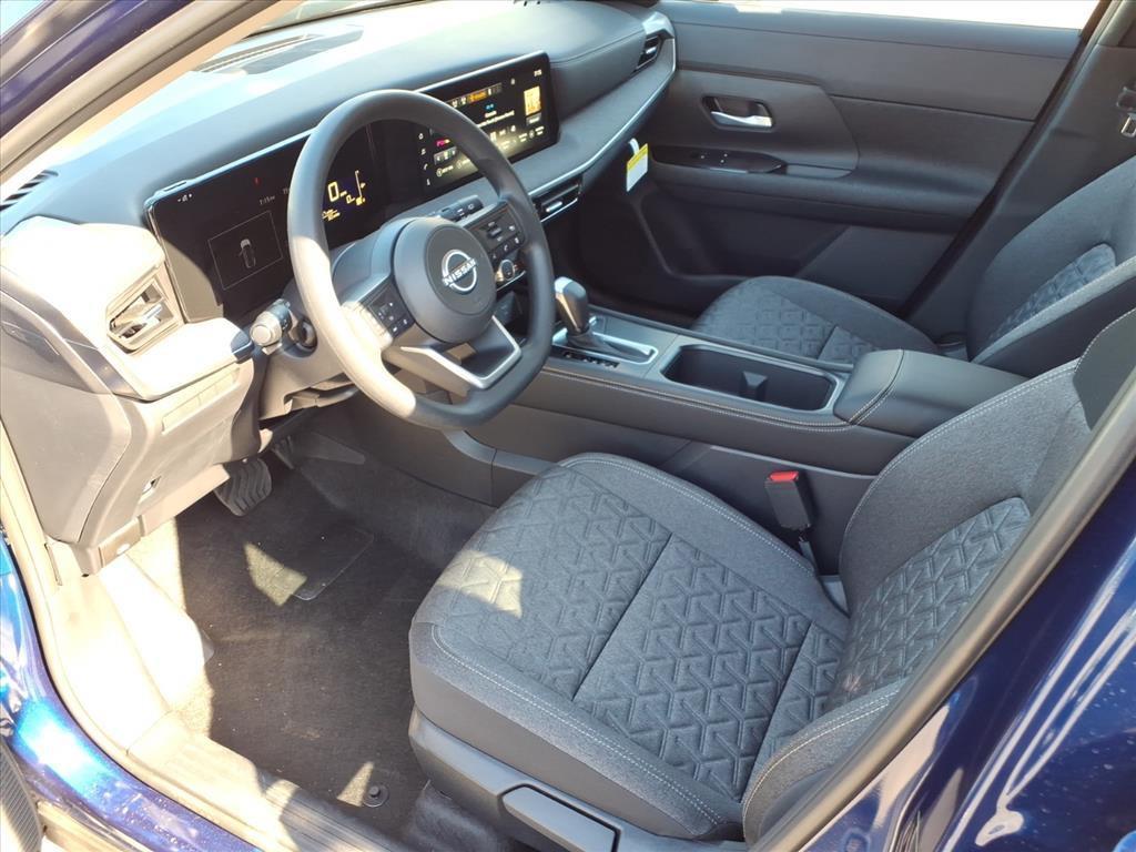 new 2025 Nissan Kicks car, priced at $25,650