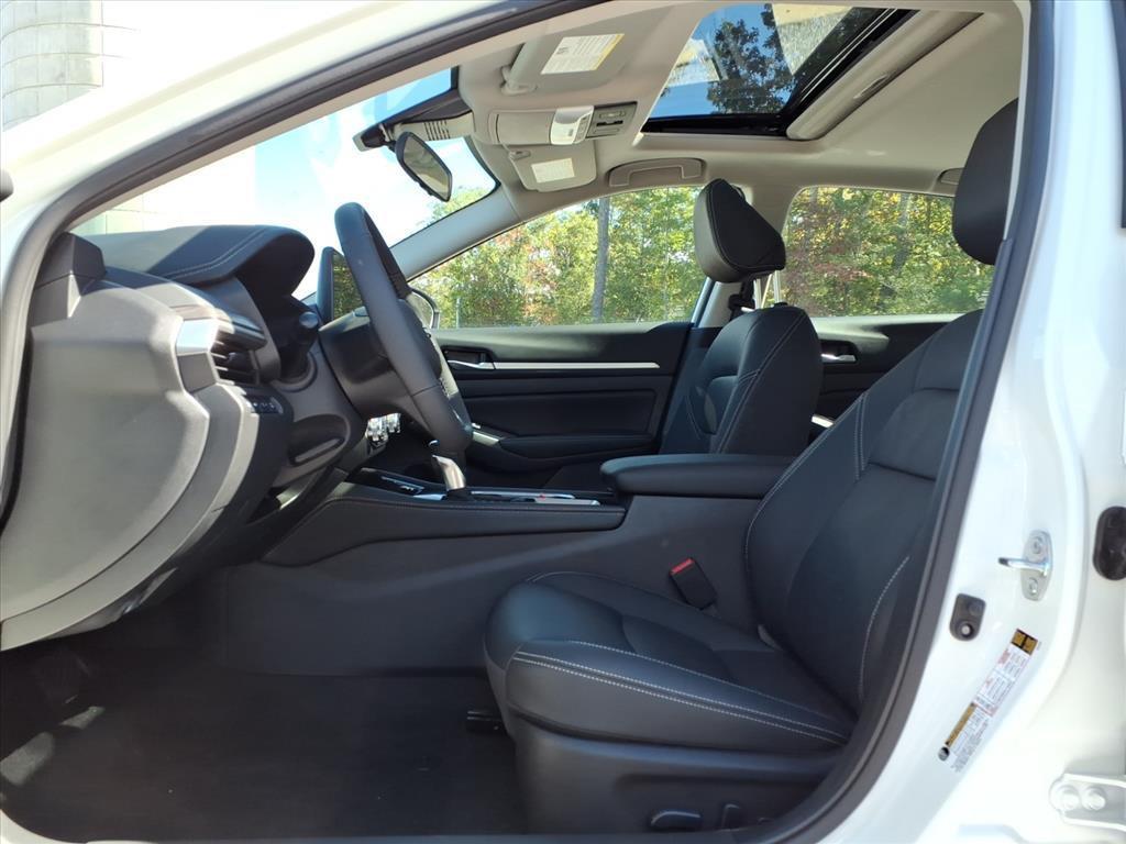 new 2025 Nissan Altima car, priced at $33,426