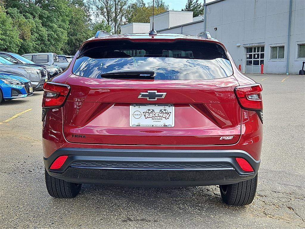 used 2024 Chevrolet Trax car, priced at $19,549