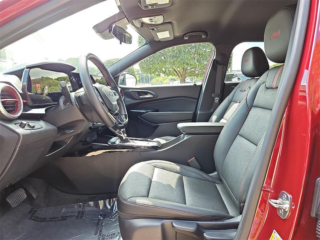 used 2024 Chevrolet Trax car, priced at $19,549