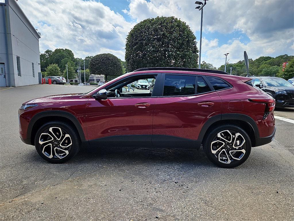 used 2024 Chevrolet Trax car, priced at $19,549