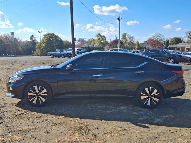 used 2021 Nissan Altima car, priced at $17,299