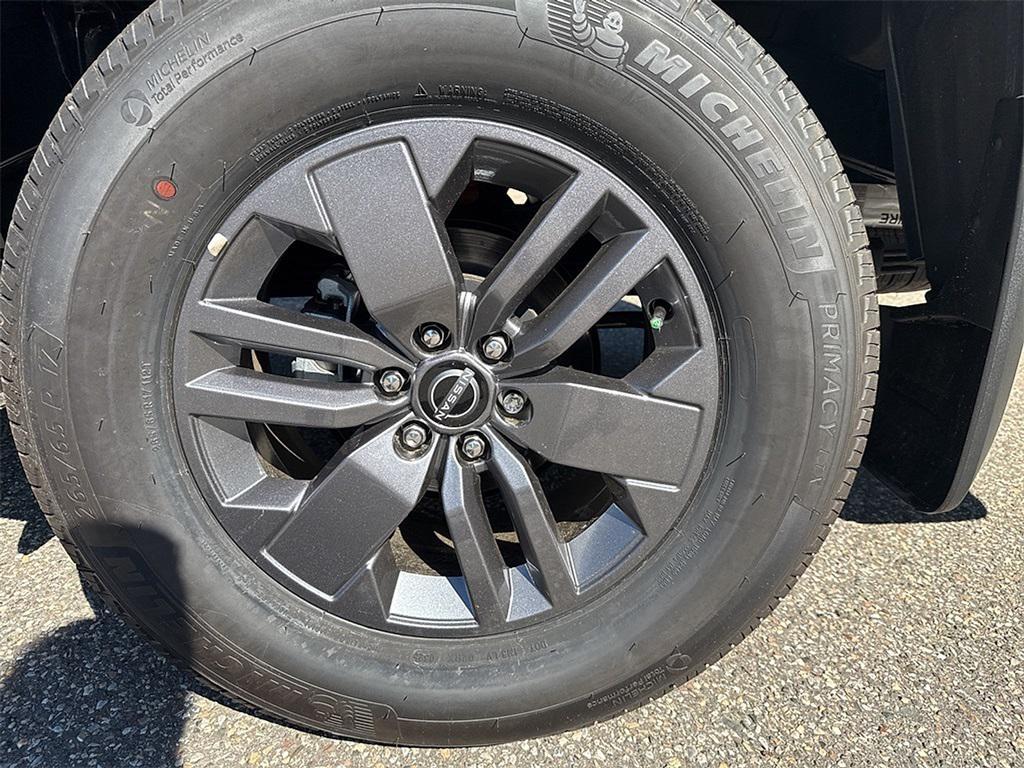 new 2025 Nissan Frontier car, priced at $39,225