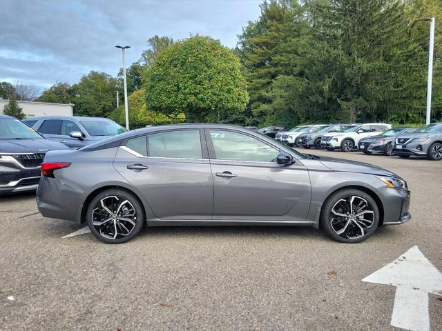 new 2025 Nissan Altima car, priced at $32,090