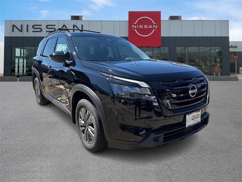 new 2025 Nissan Pathfinder car, priced at $40,651