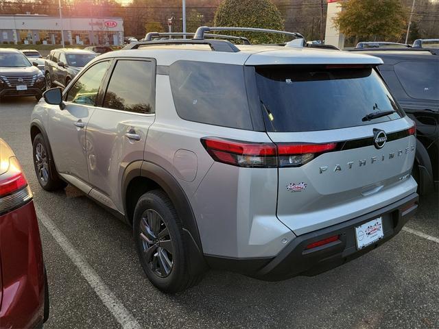 new 2024 Nissan Pathfinder car, priced at $35,654