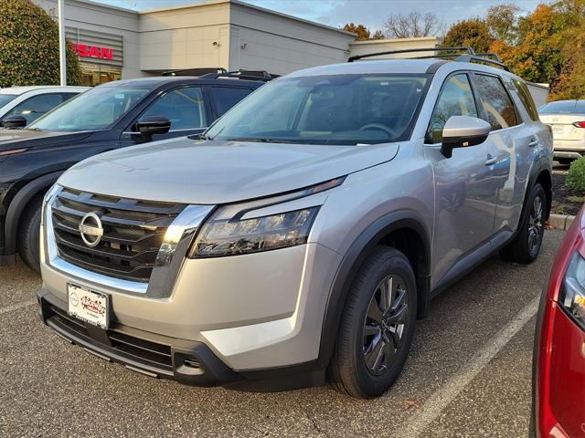 new 2024 Nissan Pathfinder car, priced at $35,654