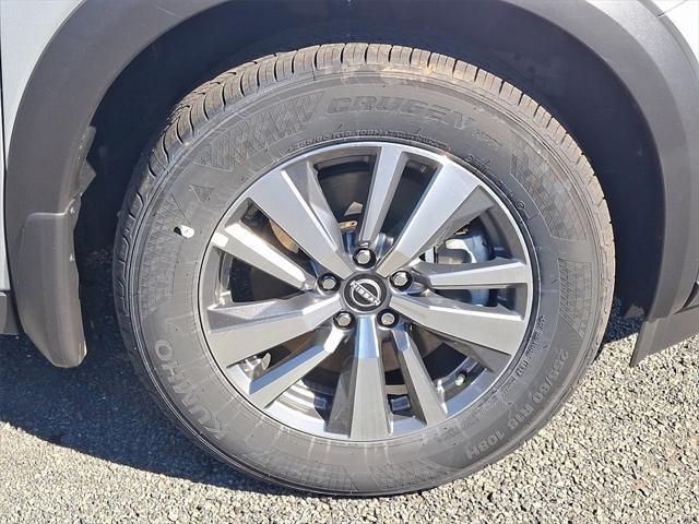 new 2025 Nissan Pathfinder car, priced at $45,746