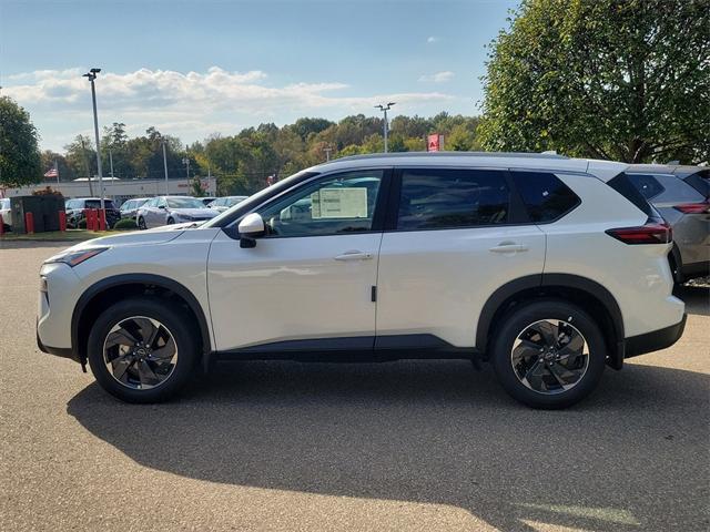 new 2024 Nissan Pathfinder car, priced at $32,063