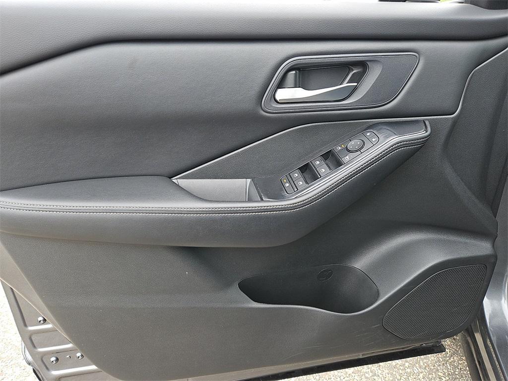 used 2024 Nissan Rogue car, priced at $22,149