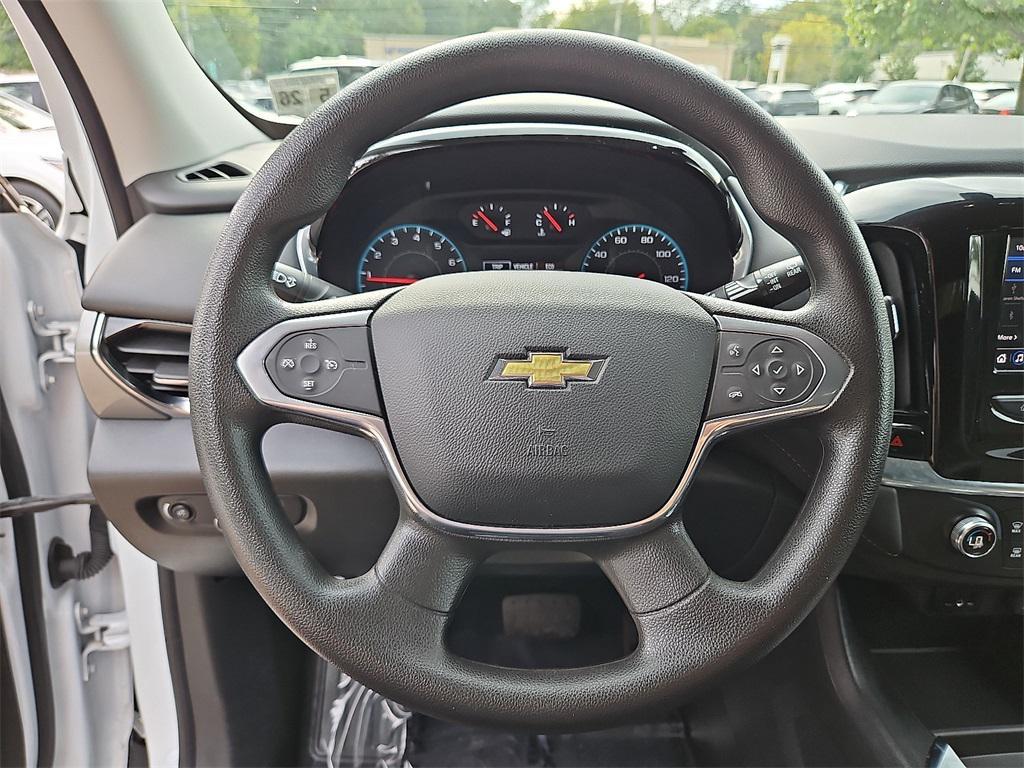 used 2021 Chevrolet Traverse car, priced at $18,000
